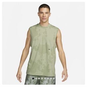 Nike Men's Green Tank Top